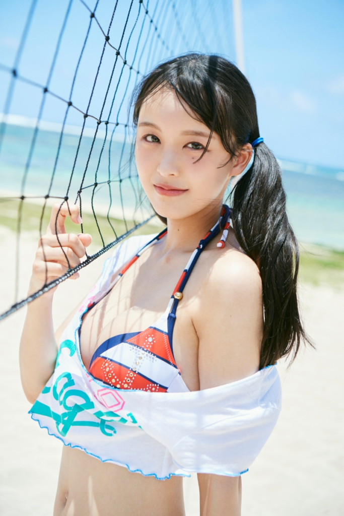 STU48・福田朱里、初の写真集で見せる新たな魅力！グアムでのロケやロリータファッションも披露